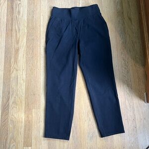 Kit & Ace high waist structured knit pants w pockets, size 8